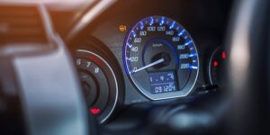 la-velocidad-a-la-que-hay-que-manejar-para-gastar-menos-nafta-en-la-ciudad-y-en-la-ruta