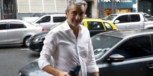 santiago-echo-de-trenes-a-los-funcionarios-de-randazzo,-que-ahora-critica-al-gobierno