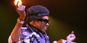 murio-sly-stone:-la-desmesurada-vida-del-genio-del-funk-que-rompio-todos-los-limites