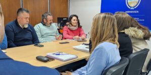 paritarias:-el-sute-rechazo-la-propuesta-salarial-del-gobierno-de-mendoza